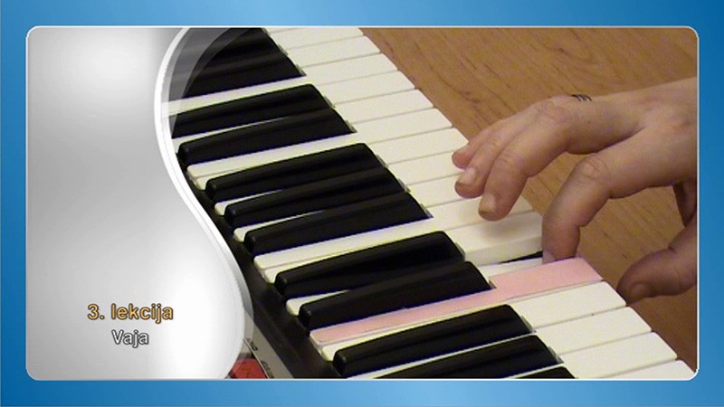 učenje klavirja doma